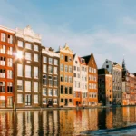 Cómo ir de Bruselas a Ámsterdam: tren, autobús, coche y avión